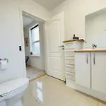 Aday - 5 Bedrooms Modern Living In Langholt *