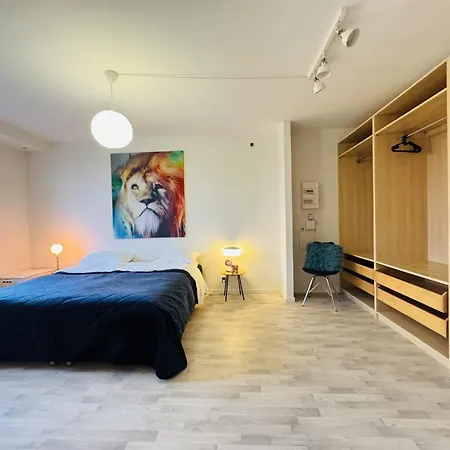 Aday - 5 Bedrooms Modern Living In Langholt Vodskov