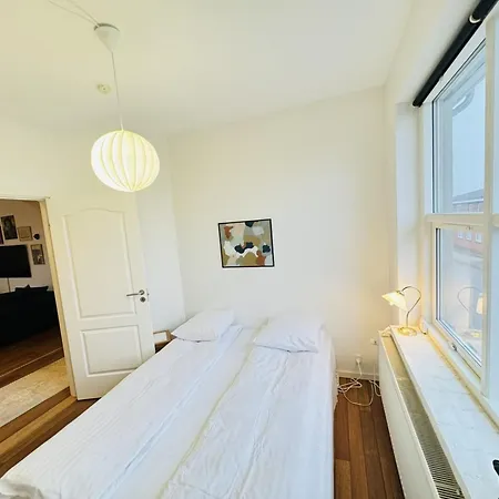 Aday - 5 Bedrooms Modern Living In Langholt *