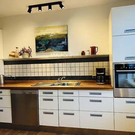 Lägenhet Aday - 5 Bedrooms Modern Living In Langholt