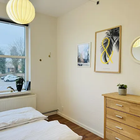 Aday - 5 Bedrooms Modern Living In Langholt *