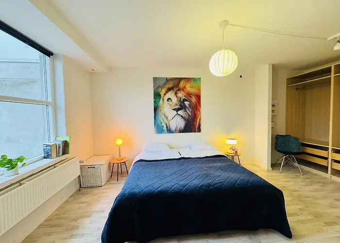 Apartment Aday - 5 Bedrooms Modern Living In Langholt *