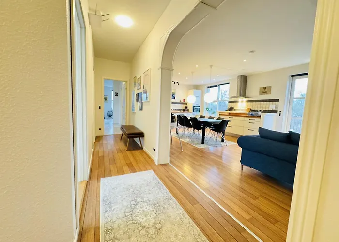 Apartment Aday - 5 Bedrooms Modern Living In Langholt