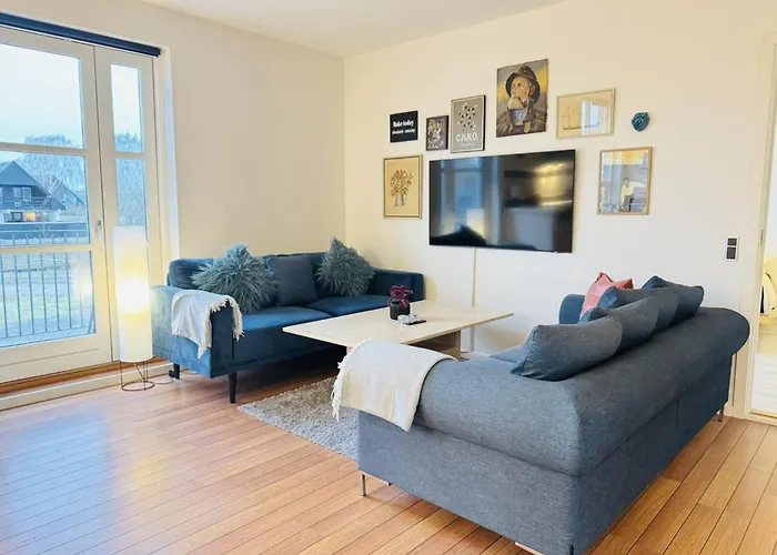 Aday - 5 Bedrooms Modern Living In Langholt Vodskov