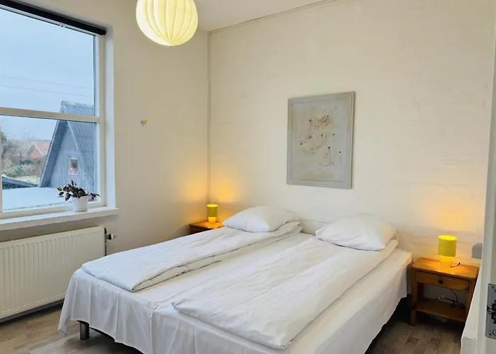 Aday - 5 Bedrooms Modern Living In Langholt Apartment *