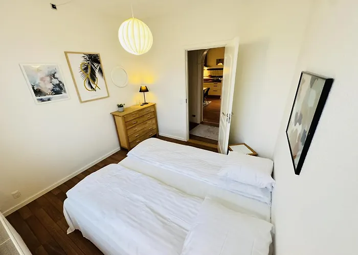 Apartment Aday - 5 Bedrooms Modern Living In Langholt *