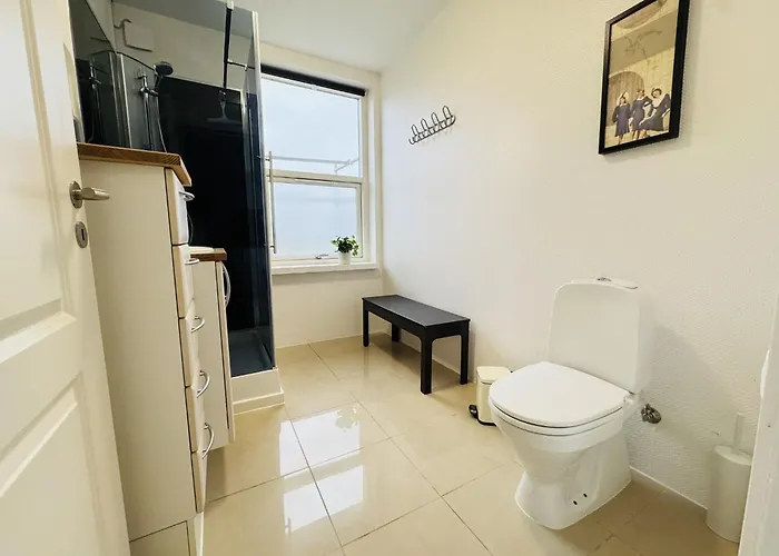 Aday - 5 Bedrooms Modern Living In Langholt Apartment *